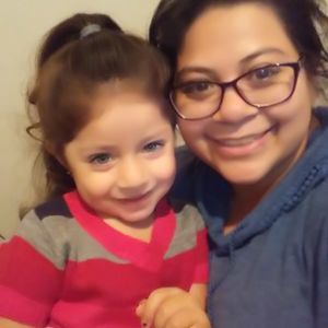 Meet your Posher, Roxana